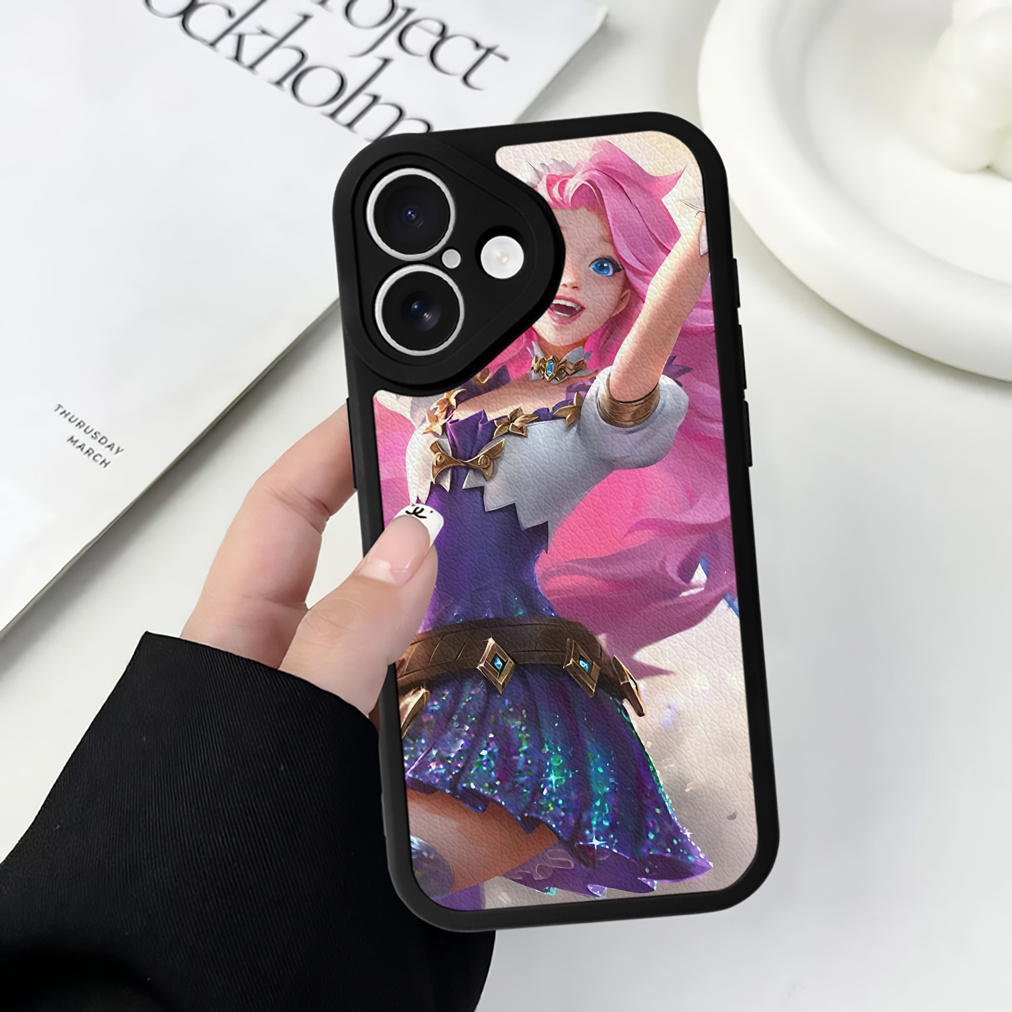 リーグ・オブ・レジェンド League of Legends LOL 【iPhone 16シリーズ対応】シリコンスマホケース（レザー調） 材質：シリコン